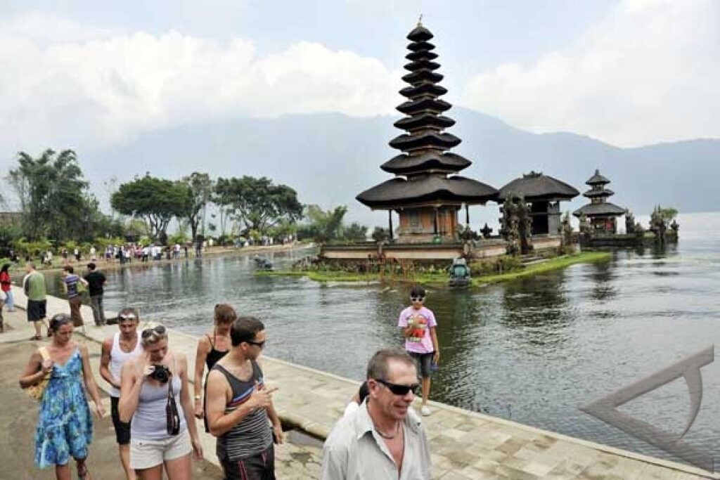 Jangan Lakukan ini Jika Kamu Berada di Tempat Wisata